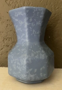RUM RILL BY RED WING MANDARIN LINE VASE #297 (ca 1934-37) - Picture 1 of 6