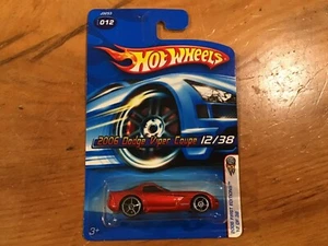 Hot Wheels 2006 First Editions 12/38 2006 Dodge Viper Coupe #012 Red - Picture 1 of 6