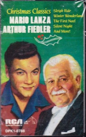 Christmas Classics (Music Cassette) Foto 1 de 1