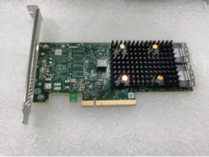 Contrôleur de stockage HBA Broadcom 9500-16i 16 ports 12 Go SAS/SATA/NVME PC 4,0 x8 - Photo 1/2