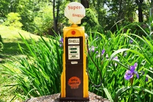 Handmade Tinplate Miniature Super Shell Gas Pump Model - Tin - Metal - Gasoline - Picture 1 of 12