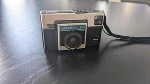 Kodak Instamatic X-15 Film Camera Vintage w/Hand Strap Black & Silver - Picture 1 of 3