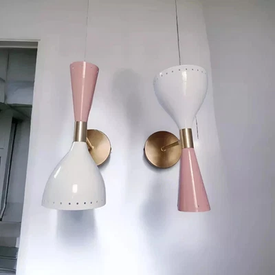 Aplique de pared italiano Diabolo de 2 bombillas de latón de mediados de siglo de 1950 regalo de Navidad Foto 1 de 4