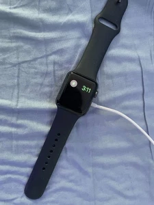 Apple Watch Series 3 38 mm Gray Aluminum Case with Black Aluminium Band... - Photo 1 sur 1