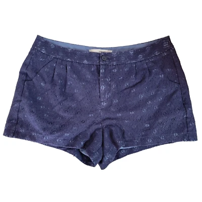 Pantalones cortos forrados con superposición de encaje de tiro alto LAUREN CONRAD para mujer vacaciones verano Foto 1 de 4