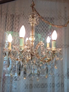 LAMPADARIO VINTAGE MARIA TERESA CLASSICO CRISTALLI 5 LUCI OLD CHANDELIER LUSTRE - Picture 1 of 5