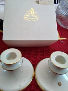 2 Pickard Richmond China Kerzenständer mit goldfarbenem Rand Herzog Emblem auf 1 - Bild 1 von 8