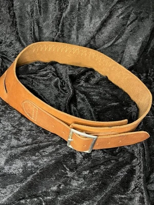 Cinturón grande Hunter Company de cuero marrón con soporte de munición calibre 158-LG vaquero Foto 1 de 4