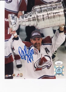 FOTO 8x10 autografiada de ray bourque colorado avalancha con la taza stanley jsa - Imagen 1 de 1