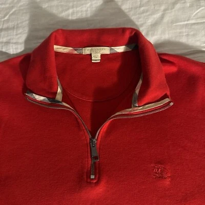 Moletom Pulôver Raro Vintage BURBERRY BRIT 1/4 Zíper Y2K Vermelho Tamanho GG - Imagem 1 de 4