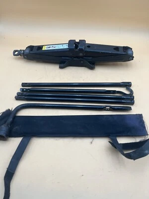 Dodge Ram 1500 2006-2018 gato y kit de herramientas conjunto OEM Foto 1 de 4