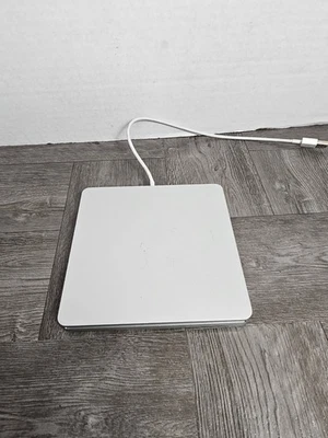 Unidad externa reproductor de CD DVD SuperDrive USB original Apple A1379 ‎MD564LL/A Foto 1 de 4
