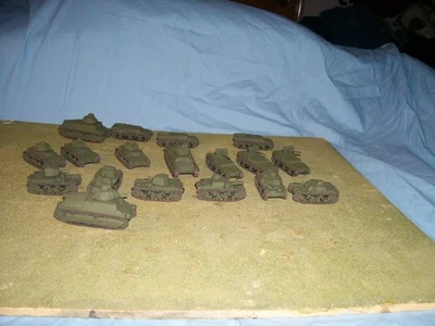 1/72 BUILT PAINTED FRENCH ARMOR LOT 18 MODELS  HUGE DEAL WARGAME DIORAMA - Image 1 of 4