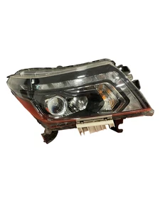 Nissan Navara HEADLIGHT ASSEMBLY Driver's Side 2016-2023 P/N 260104JA5A / 01HCR0 - Picture 1 of 16