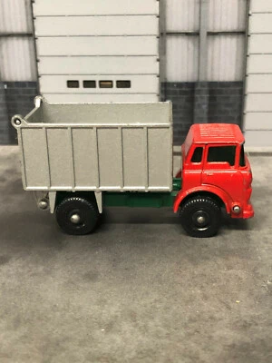 Matchbox Superfast No. 26 C GMC TIPPER TRUCK Diecast Car - Image 1 of 4
