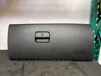 Chevrolet Tahoe 2012 guantera 20925898 OEM usada Foto 1 de 3