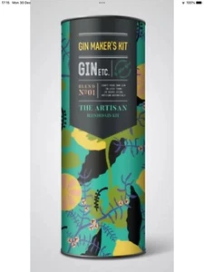 The Artisan Blended Gin Maker’s Kit, Makes 2 x 700ml, RRP £35. Bargain! - Picture 1 of 9