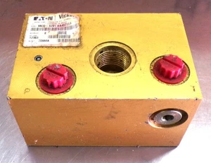 Vickers MCD-5291AA43716A Rev E Modular Directional Control Valve NOS No Box EE3 - Picture 1 of 12