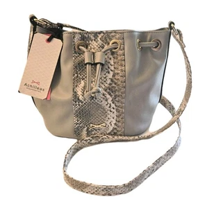 Grau Schlangenmuster Crossbody/Schulter Achilleas Marke Handtasche Schultertasche Neu mit Etikett - Bild 1 von 12