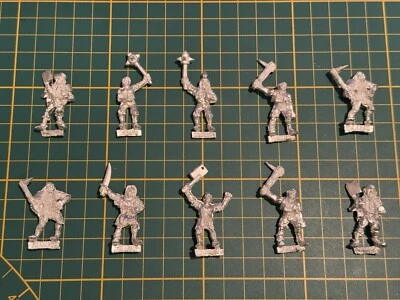 Warhammer Vampire Counts Vampirfürsten 10 zombie classici metallo usato fuori produzione #2 - Immagine 1 di 4
