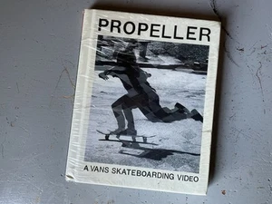 New vintage  Propeller A Vans Skateboarding Video [Hardcover] Vans Thrasher - Imagen 1 de 3