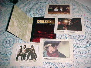 TOM PETTY "RUNNIN' DOWN A DREAM" FOTOS & BOOKLET VON DVD 2007 - Bild 1 von 1
