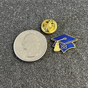 Class Of 1988 Cap Hat Graduation Pin Pinback #45410 - Picture 1 of 2