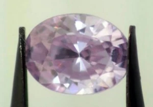 CUBIC ZIRCONIA LILAC COLOR 8 x 6 MM OVAL CUT - Picture 1 of 1