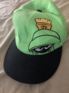 Looney Tunes Marvin the Martian Hut, flache Rechnung, Druckknopflasche, sechs Flaggen - Bild 1 von 5