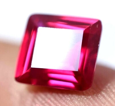 2.85 Ct Natural Pigeon Blood Red Ruby GGL Certified FINE Treated Gemstone - Image 1 of 4