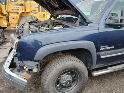 Used Front Left Fender fits: 2005 Chevrolet Silverado 2500 pickup Front L. w/fen Foto 1 de 4