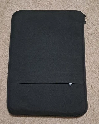 Apple Soft Sleeve for 13.3-inch MacBook Air and MacBook Pro - Black - Image 1 of 2