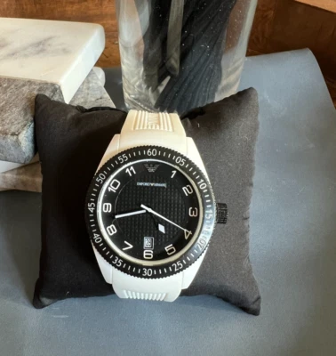 Мужские кварцевые наручные часы Emporio Armani AR-1036 с окном даты  - Изображение 1 из 4