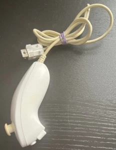 Nintendo Wii Nunchuk Controller - White - Picture 1 of 1