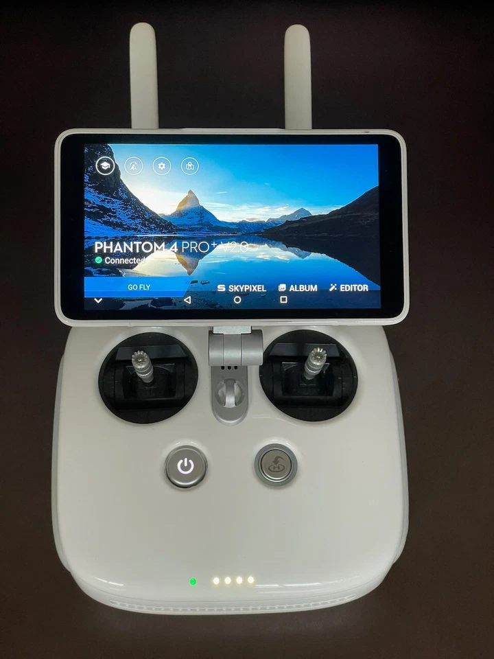 Original DJI GL300K Controller Transmitter mit Screen für Phantom 4 Pro+ V2.0 - Bild 1 von 4