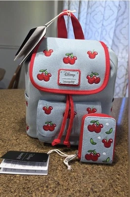 Mini mochila de mezclilla Loungefly Disney Mickey Mouse Cherries nueva con etiquetas 2025 Foto 1 de 4