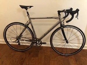 2005 Airborne Manhattan Project 56cm Titanium Road Bike SRAM Force 10 SP - Picture 1 of 23