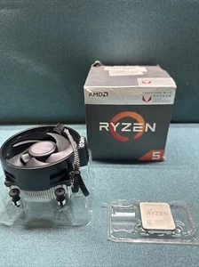 AMD Ryzen 5 2400G 3.6 GHz Processor with Radeon Vega 11 Graphics - Picture 1 of 6