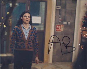 Aisling Bea Autogramm Dr. Arzt, der signiert 10x8 Foto AFTAL [K1800] - Bild 1 von 3