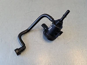 Electroválvula de purga de combustible Mercedes Clase C W205 C350e 2.0i 2016 A0014760532 - Imagen 1 de 14