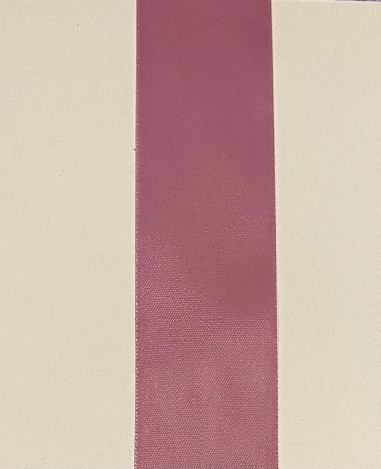 Cinta para manualidades, malva, 50 yardas, ancho 1 1/2" ancho Foto 1 de 1