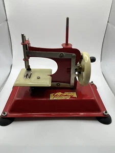 Vintage 1953 Gateway Junior Model NP-1 Child's Red Toy Sewing Machine - Picture 1 of 24