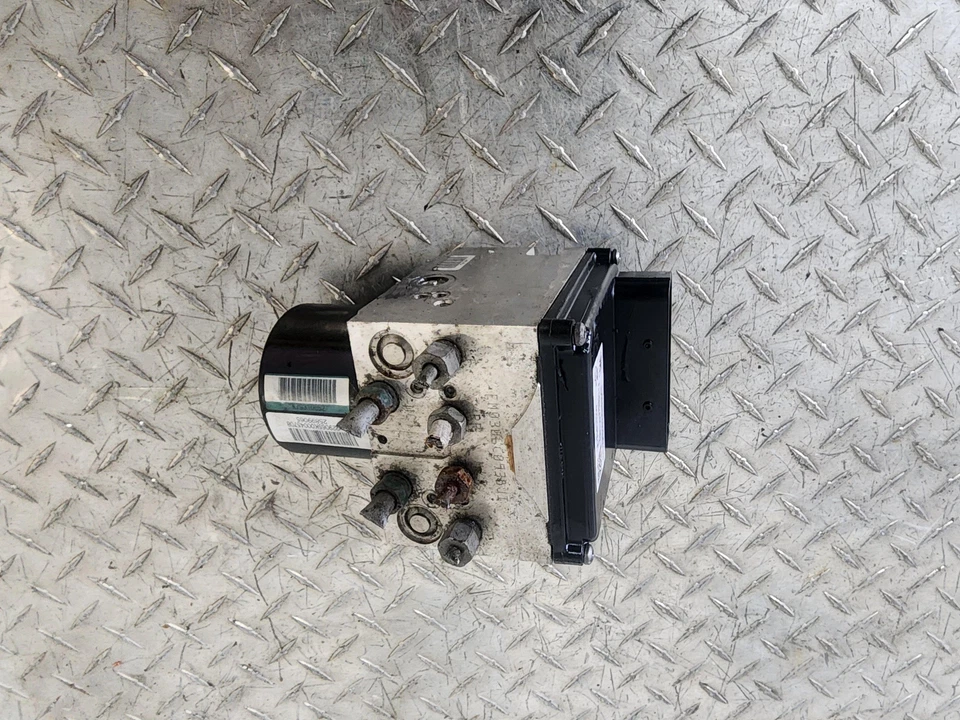 2008-2011 Cadillac DTS ABS Antilock Brake Pump Control 25899056 TESTED OEM - Image 1 of 4