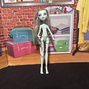 Muñeca Mattel Monster High Dawn of the Dance Frankie Stein desnuda - Imagen 1 de 2
