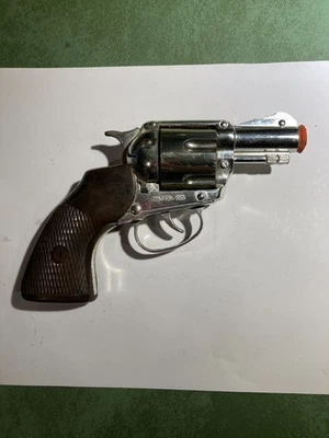 Vintage 1958 Mattel Shootin'Shell Snub Nose .38 revolver con fondina a spalla - Immagine 1 di 4