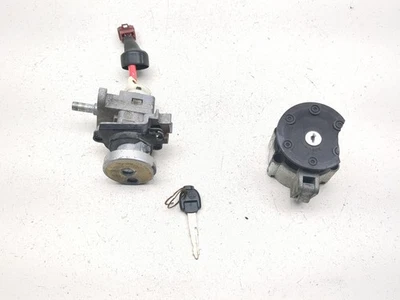 09-15 Yamaha Zuma YW125 conjunto de trava interruptor de ignição tampa e chave - Imagem 1 de 4