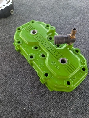 94 KAWASAKI XI 750 93 95 96 SS JET SKI 750SS VERDE CULATA FRESADA Y ABOVEDADA! Foto 1 de 4