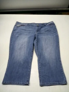 Maurices Size 24W Denim Capri Jeans Accents Embroidery Pockets - Picture 1 of 5
