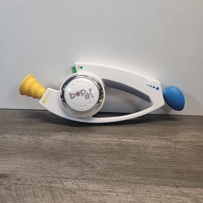 BOP IT! Talking Handheld Electronic Reflex Game White 2008 Hasbro TESTED/WORKING - Image 1 of 4