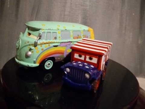 Disney Pixar Cars FILLMORE VW BUS with Disney Cars Minis Sarge lot of 3........e Cover